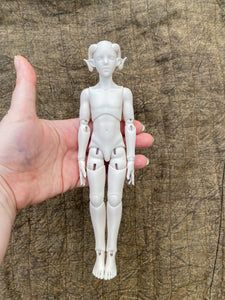Lichen - Mature Tiny Ball jointed doll 22 cm tall