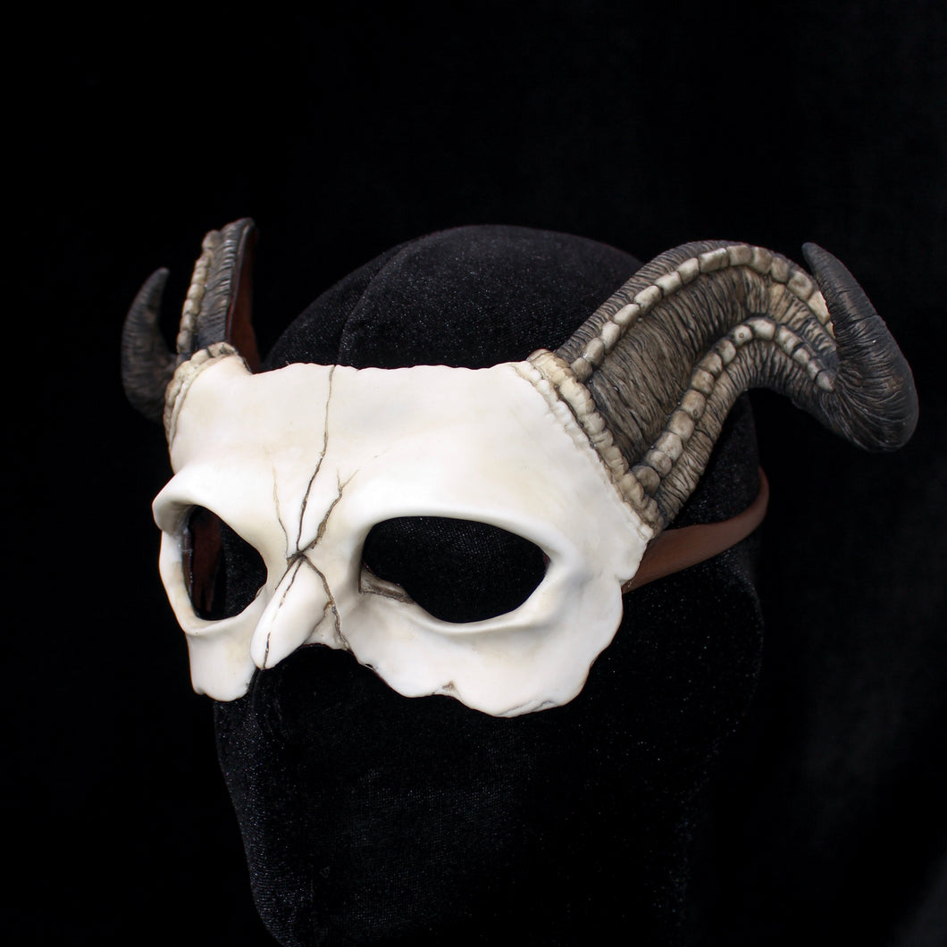 Handmade Resin Skull Mask - Long Horned Demon Skull Mask
