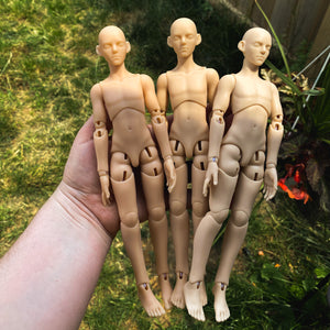 Nightshade- Mature Tiny Ball jointed doll 22 cm tall