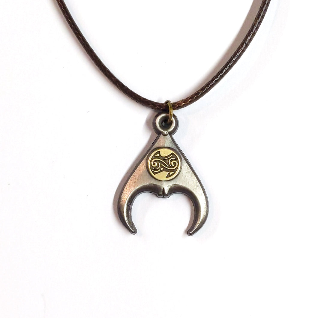 Labyrinth inspired Jareth pendant necklace / pin