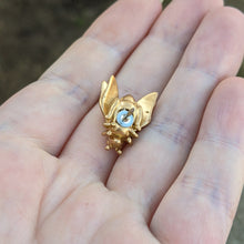 The Magicians, Eliot Waugh replica bee lapel pin